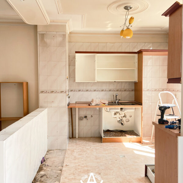 قبل از بازسازی واحد مسکونی و بازسازی آپارتمان