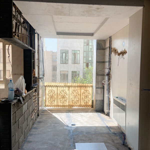 مراحل تخریب قبل از بازسازی آپارتمان و بازسازی واحد مسکونی